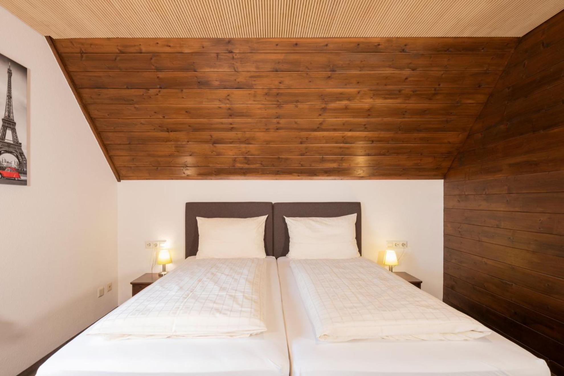 Altbau Gasthaus Amboss Grunkraut Екстер'єр фото